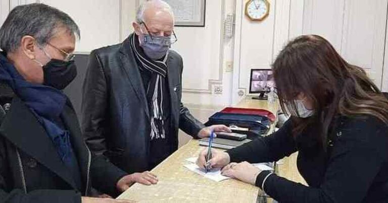 CR2BMVX7TBAWRK76WCXT6NP6UQ