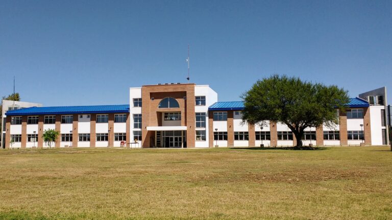 Edificio_aulas_e_investigación_UNVM