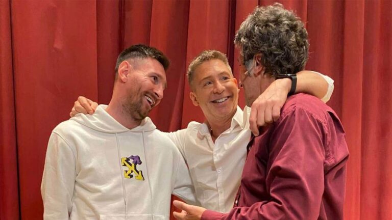 6240b2819e6df_900