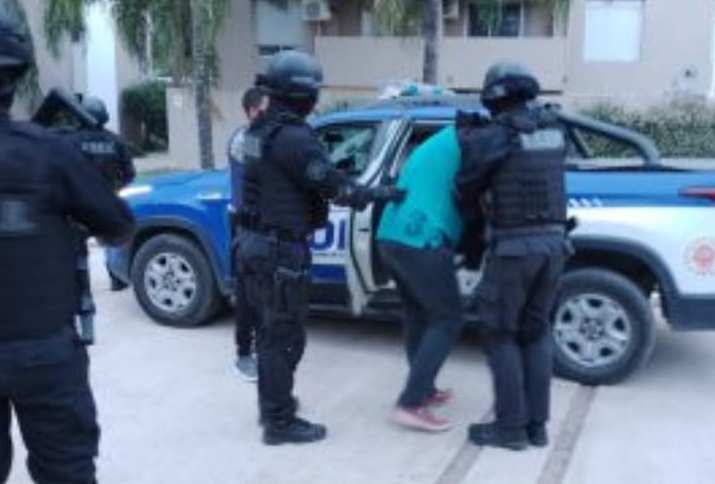POLICÍA FEDERAL DETENIDO