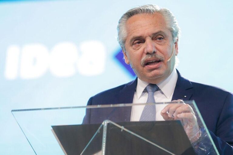 alberto atril