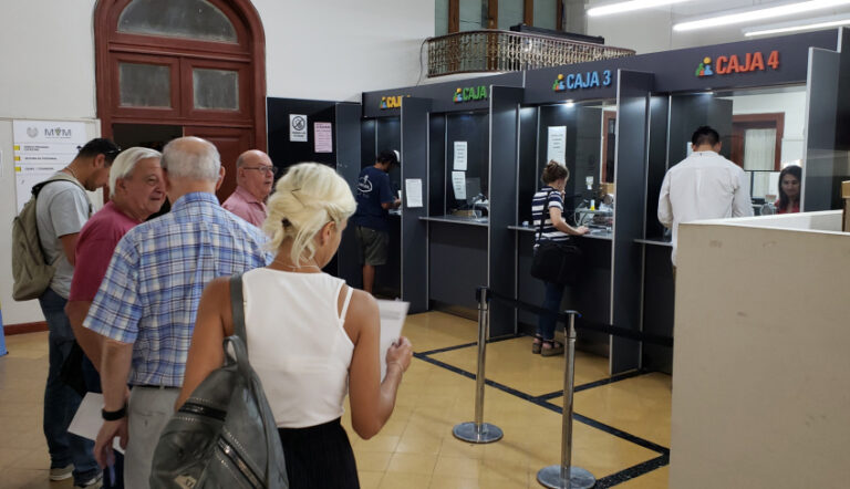 d98fc5c1ce809c7638b21176533df305