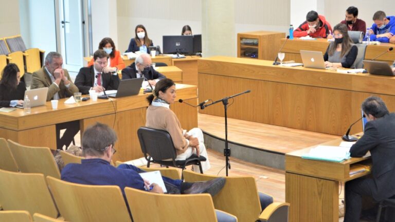 juicio nora amiga