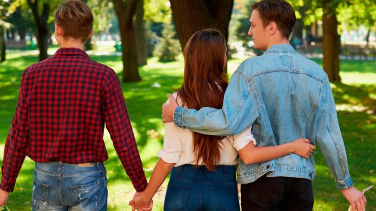 1010x567_poliamor-435211-190919