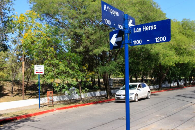 En barrio Rivadavia, a partir de hoy la calle Hipólito Yrigoyen pasa a ser de sentido único entre Las Heras y Quintana 03