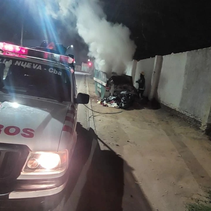 bomberos vn incendio contenedor