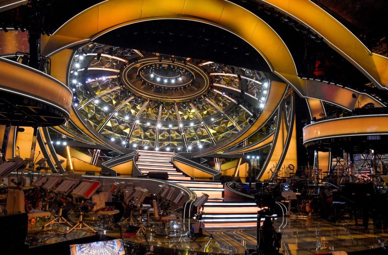 sanremo-scaled-3200x1680-c