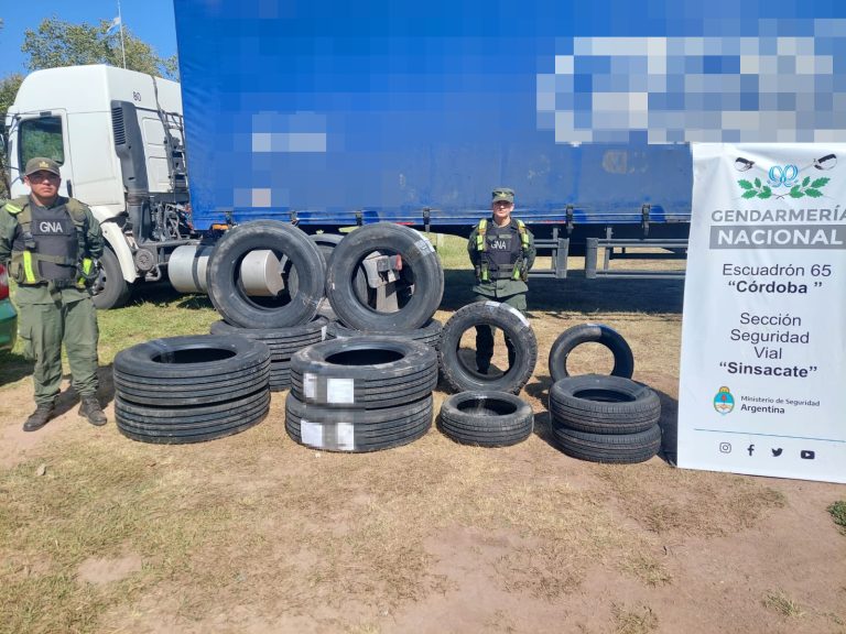 Decomisan 55 cubiertas sin aval legal