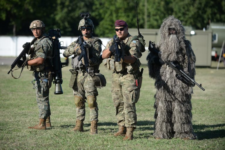 Exposición_militar_argentina-1