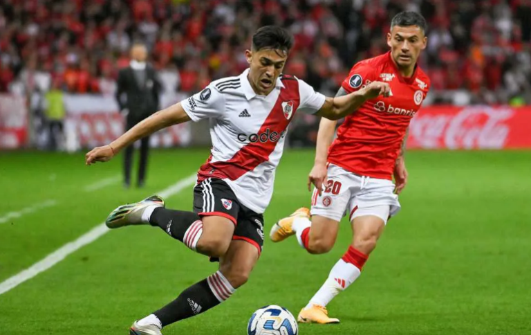 River cae x penales