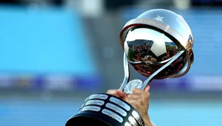 copa-sudamericana-trofeo
