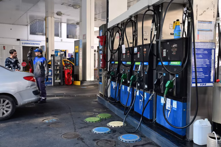 suba de combustibles