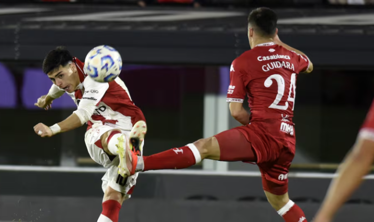 instituto-derrota-huracan