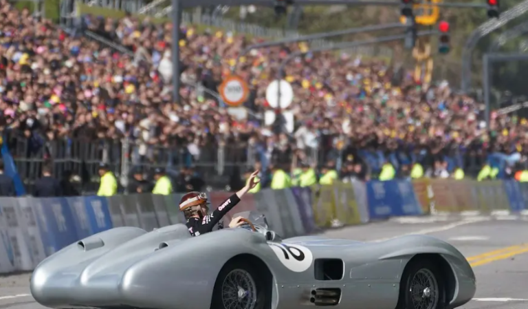 colapinto-fangio-show-road