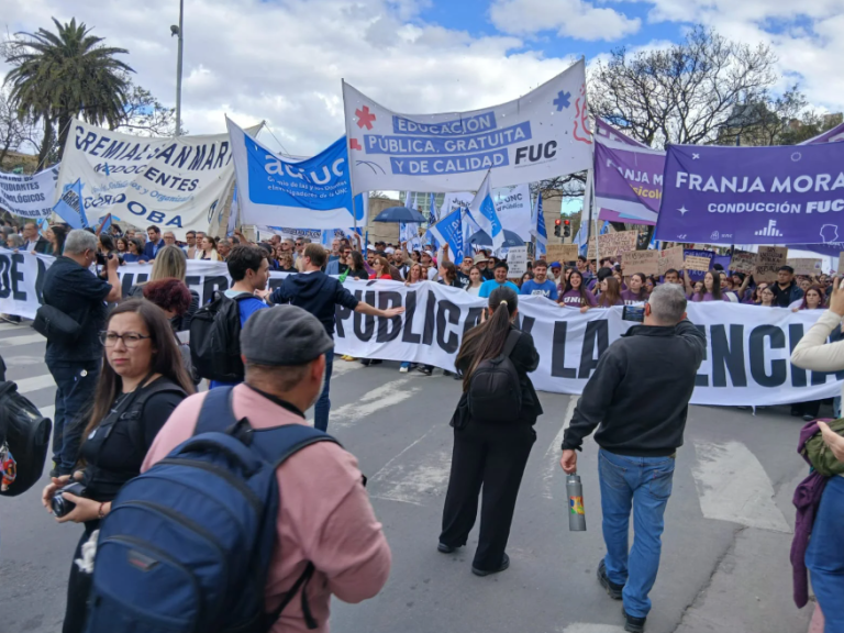 marcha-universitaria-cordoba