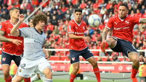 Boca lo ganó sobre el final: 1-0 a Independiente en Avellaneda
