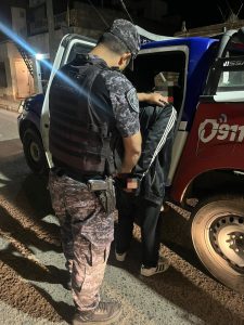 Otra vez levantaportones: dos jóvenes aprehendidos en barrio Carlos Pellegrini